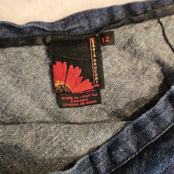 Debbie Shuchat Tiered Denim Skirt Made In Canada SZE 12​​ - Picture 2 of 6